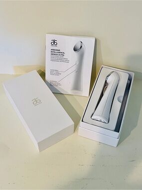 NEW Arbonne Intelligence Genius Ultra Anti-Aging Skincare Facial Device Open Box
